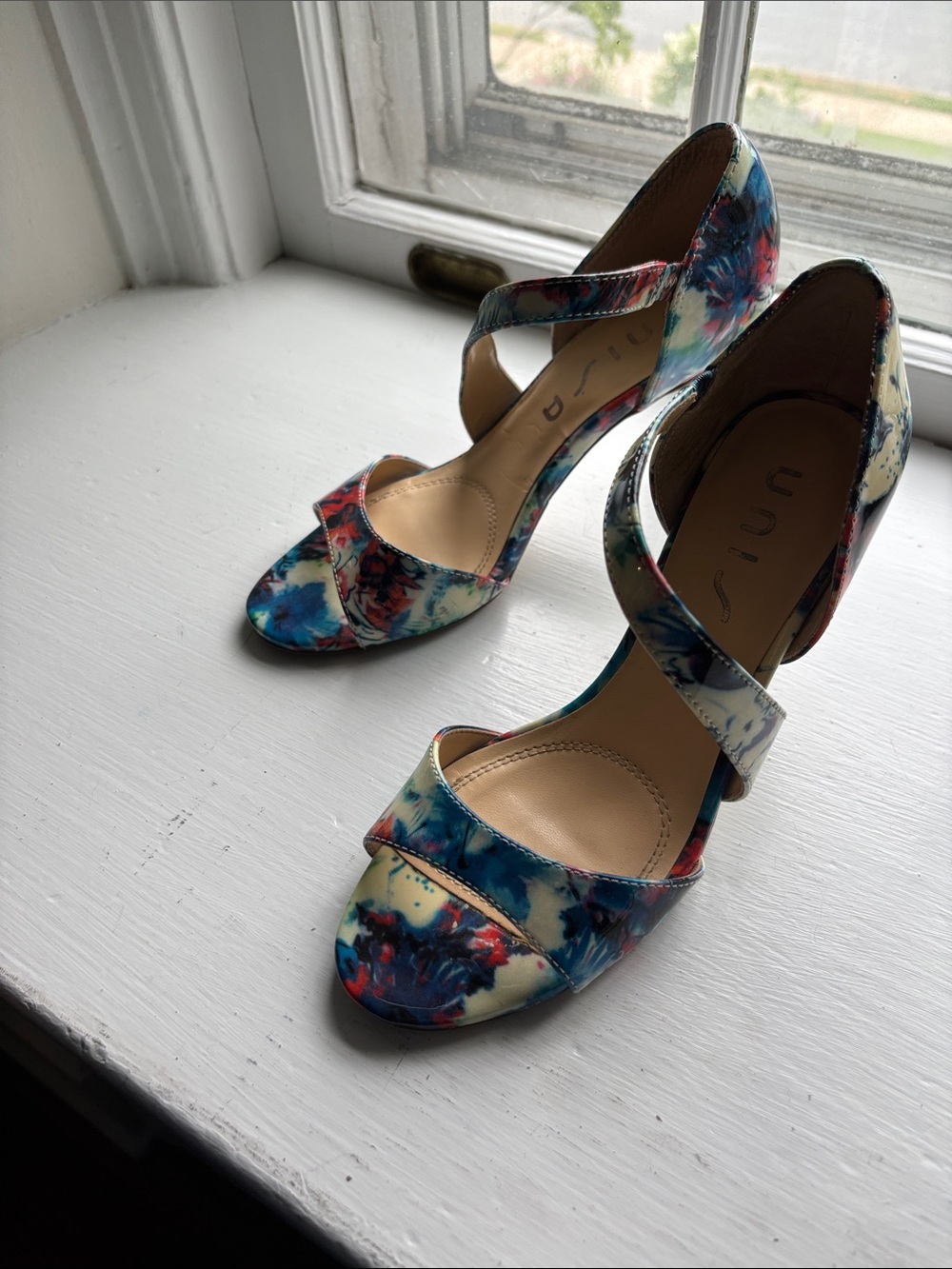 Unisa Blue-Red Floral Print Strappy Heels
